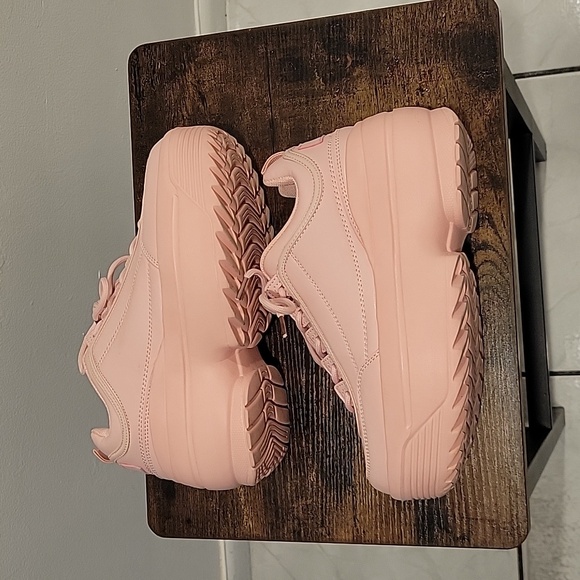 BERNESS/Dolls Kill Rec League Chunky platform sneaker - Picture 2 of 8